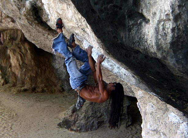 Bouldering Railay, near Ao Nang, Koh Lao Liang and Tonsai, Krabi, Thailand