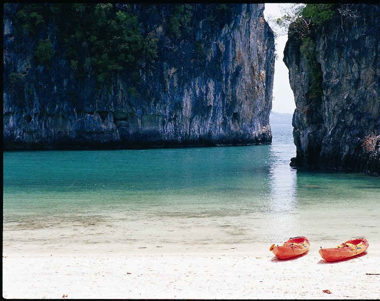 Krabi's northem coast is truly a paradise for paddlers. In this land 